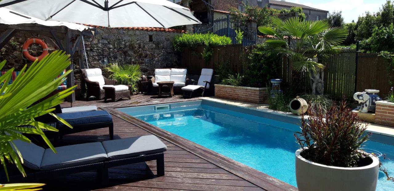 Vila La Belle Maison Piégut-Pluviers Exteriér fotografie